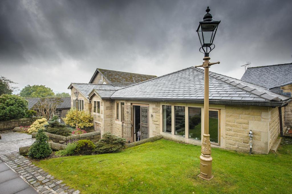 The Saddleworth Hotel Diggle Dış mekan fotoğraf